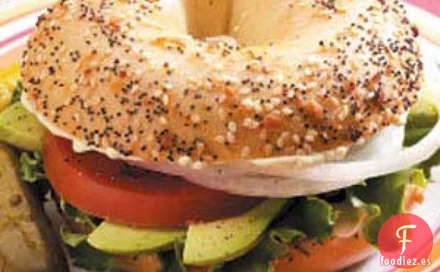 Sándwiches de Bagel Vegetariano Abundante