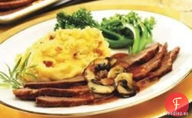 Pechuga de Ternera con Champiñones y Cebolla Perla