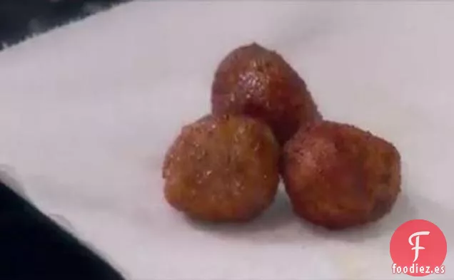 Bolas de Arroz Fritas y Rellenas (Arancini di Riso)