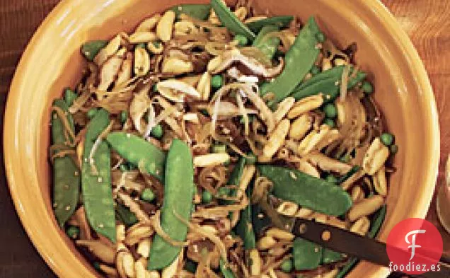 Ensalada De Pasta De Sésamo, Guisante De Nieve Y Shiitake