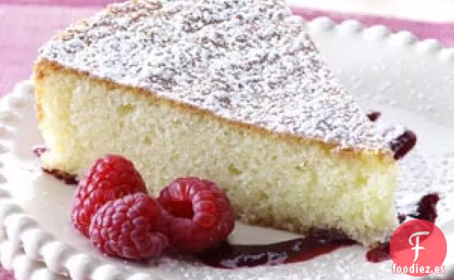 Tarta de Almendras con Salsa de Frambuesa