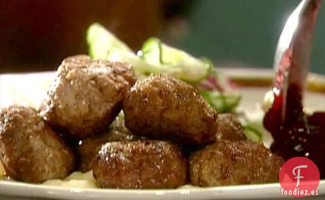 Albóndigas Suecas de Lena con Salsa de Arándanos Rojos