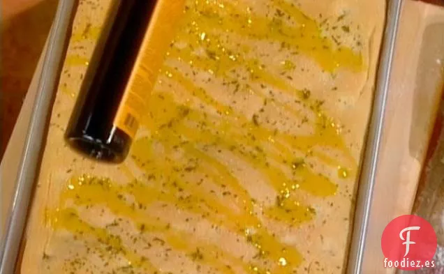 Spianata con Fave: Pan suave con Favas y Queso de Oveja