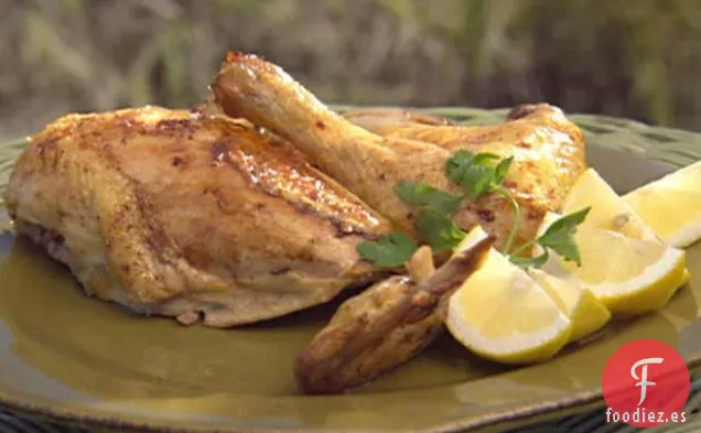 Pollo con cerveza en la parte trasera