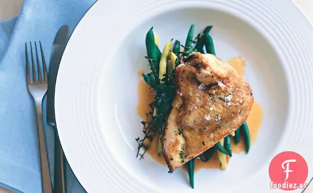 Pollo Al Estragón Con Piel Crujiente Y Frijoles