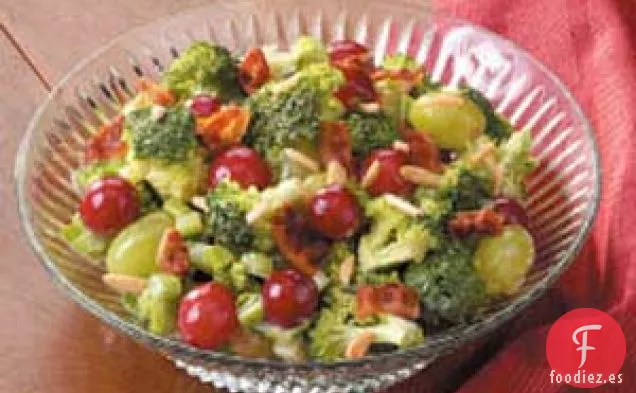 Ensalada de Brócoli con Uvas