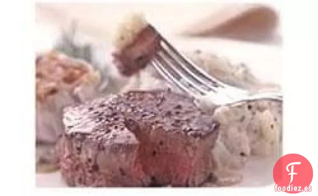 Filet Mignon con Salsa de Mostaza en Grano de Pimienta