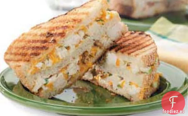 Panini de Ensalada de Pollo