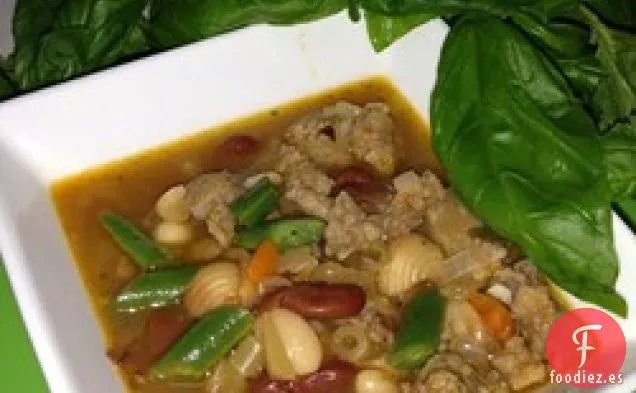 Sopa de Frijoles y Pasta