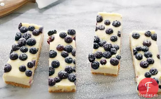 Barras de Tarta de Queso con Limón y Arándanos