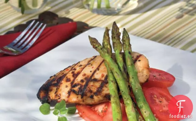 Pollo con Hierbas y Espárragos