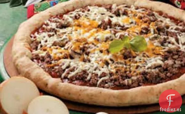 Pizza con Masa Rellena de Queso En Tiras