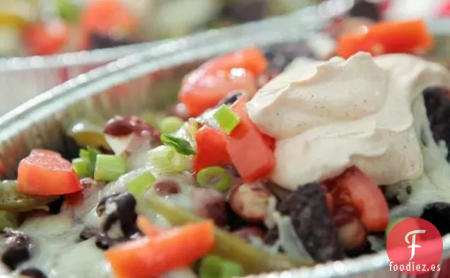 Nachos con Chips de Maíz Azul y Queso Pepper Jack