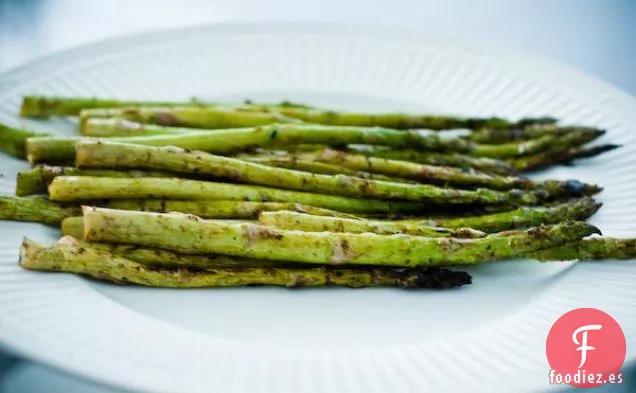 Espárragos Marinados Y A La Parrilla