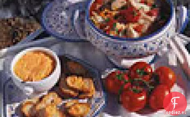 Sopa de Pescado con Tomates y Salsa de Ajo y Pimiento Rojo