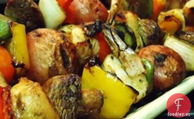 Brochetas de Pollo con Almendras Picantes