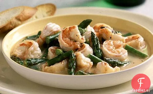 Camarones al Ajo Calientes y Espárragos