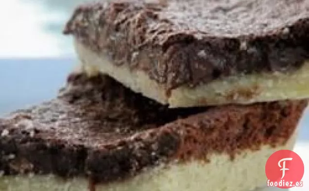 Brownies Pegajosos con Masa de Mantequilla