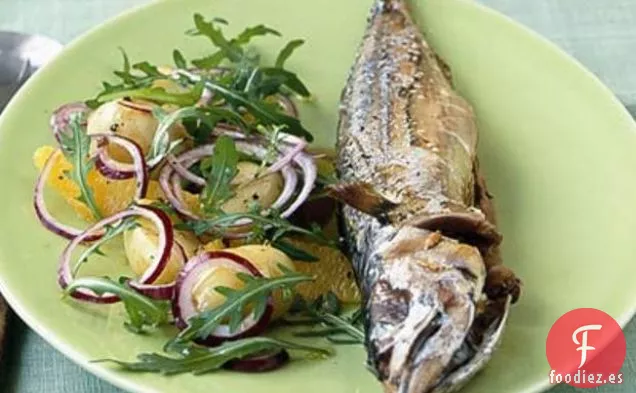 Caballa A La Parrilla Con Ensalada De Naranja