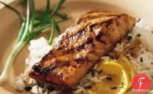 Salmón a la Parrilla con Glaseado de Jengibre y Naranja