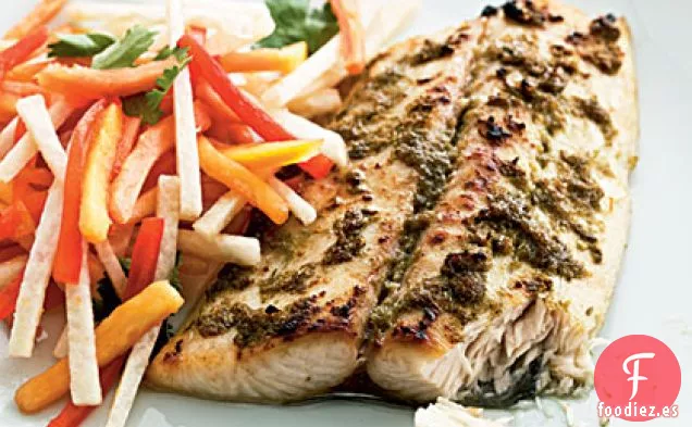 Caballa Jerk con Ensalada de Papaya