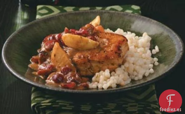 Chuletas de Cerdo con Salsa Dijon de Arándanos Rojos