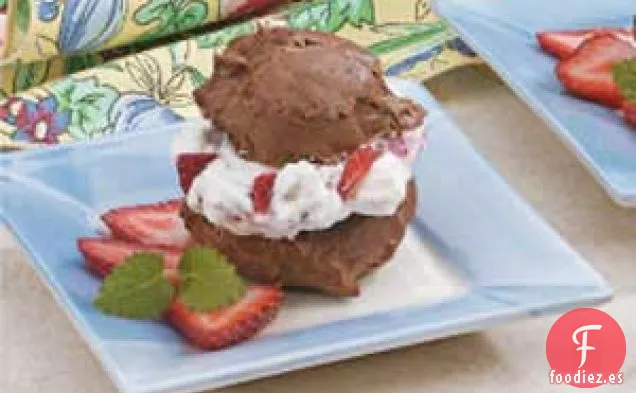 Hojaldres de Crema de Chocolate