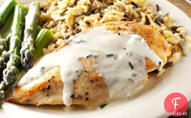 Pollo con Salsa de Estragón