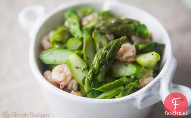 Ensalada De Espárragos Con Camarones