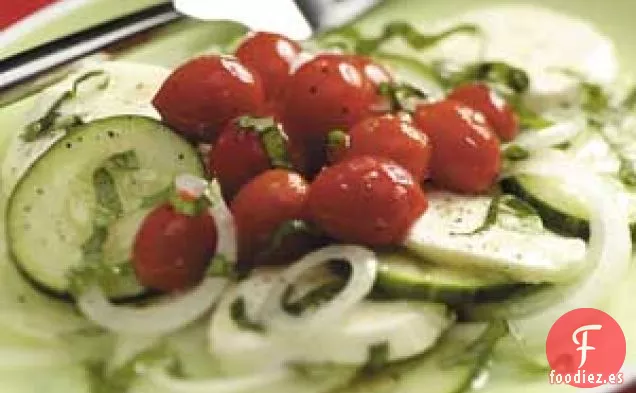 Ensalada de Mozzarella con Tomate y Uva