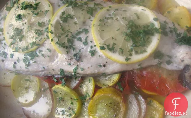 Caballa Asada Con Patatas Y Calabaza Amarilla