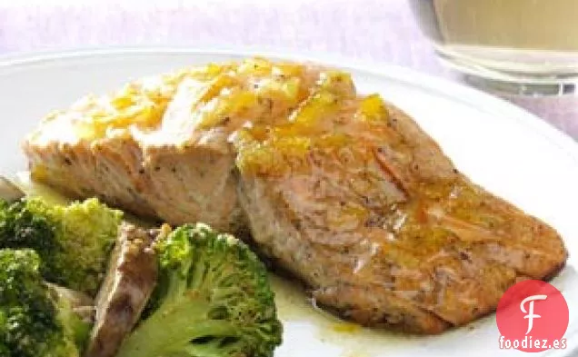 Salmón a la Plancha con Glaseado de Mermelada Dijon