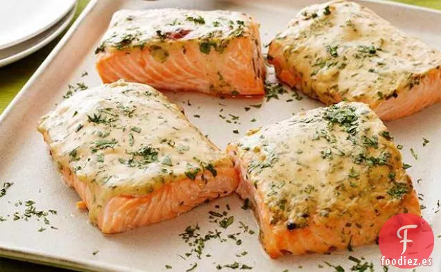 Salmón Asado con Mostaza y Arce