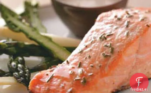 Salmón a la Parrilla con Mayonesa de Ajo
