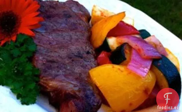 Bistec de Nueva York con Tablones y Verduras a la Parrilla