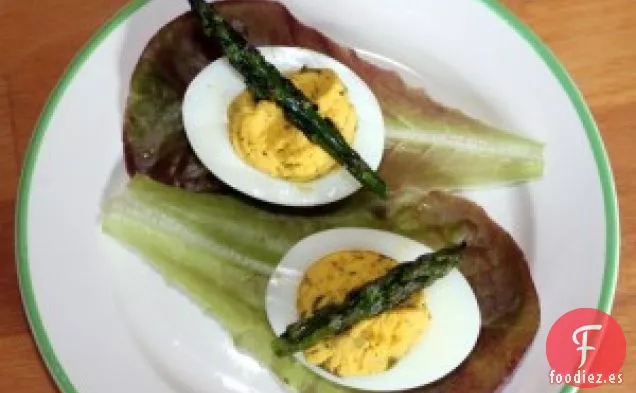 Huevos Rellenos de Espárragos