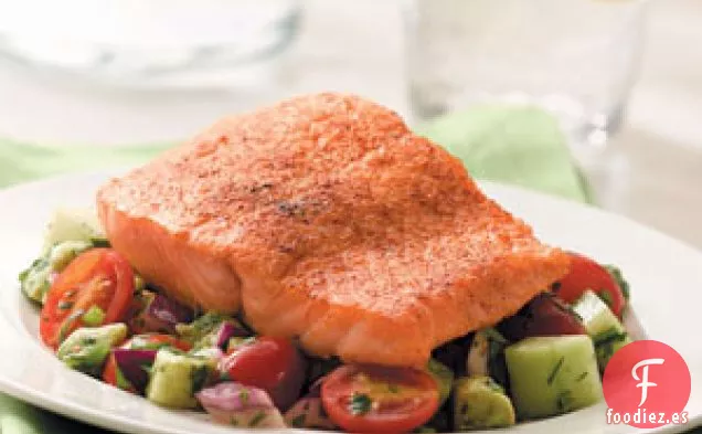 Salmón con Salsa de Verduras