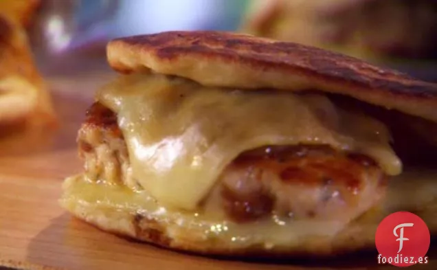 Empanada de Chorizo de Pollo Derretida