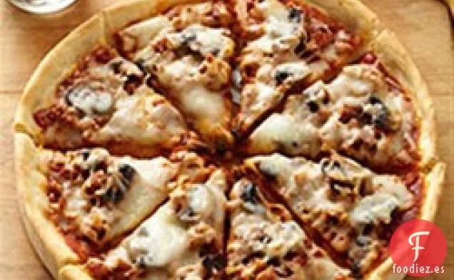 Pizza Italiana de Salchichas y Champiñones de Plato Hondo