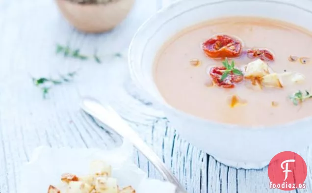 Sopa De Tomate Y Apio De Reliquia Verde