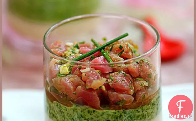 Preparación para un aperitivo de Nochevieja-Préparation d'une entrée de réveillon