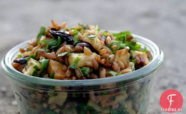 Ensalada De Tubérculos Asados Y Bayas De Trigo