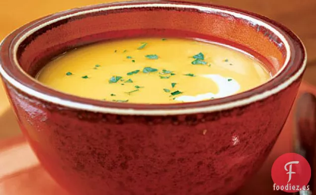 Sopa de Calabaza con Mantequilla de Jengibre y Curry