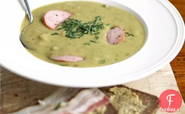 Erwtensoep (Sopa holandesa de Guisantes)