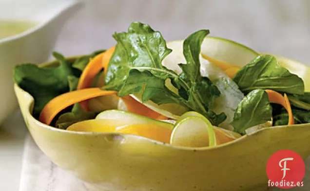 Ensalada de Verduras de Otoño Afeitada con Vinagreta de Sidra