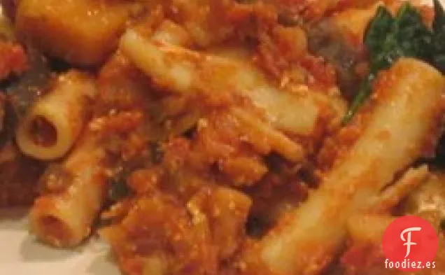 Rigatoni con Berenjenas, Champiñones y Queso de Cabra