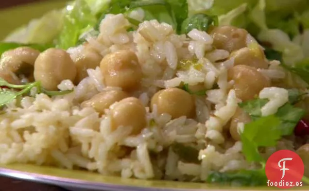 Arroz de Coco y Jengibre con Garbanzos y Chiles