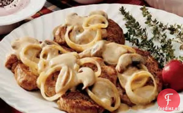 Cerdo con Salsa de Champiñones