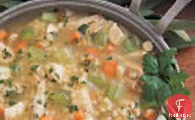 Sopa de Cebada con Pollo Abundante