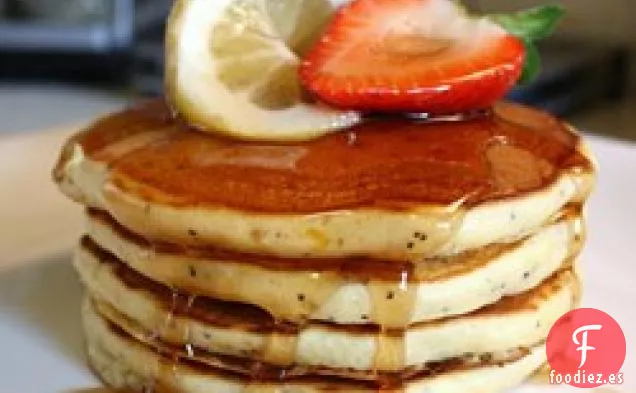 Panqueques de Semillas de Amapola de Limón el Domingo Por la Mañana